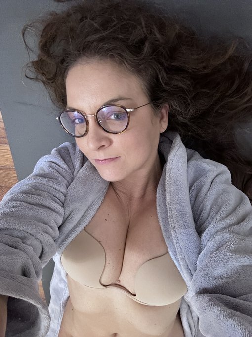 Bien dormi ? 💋 https://t.co/sm5S4bHDkI