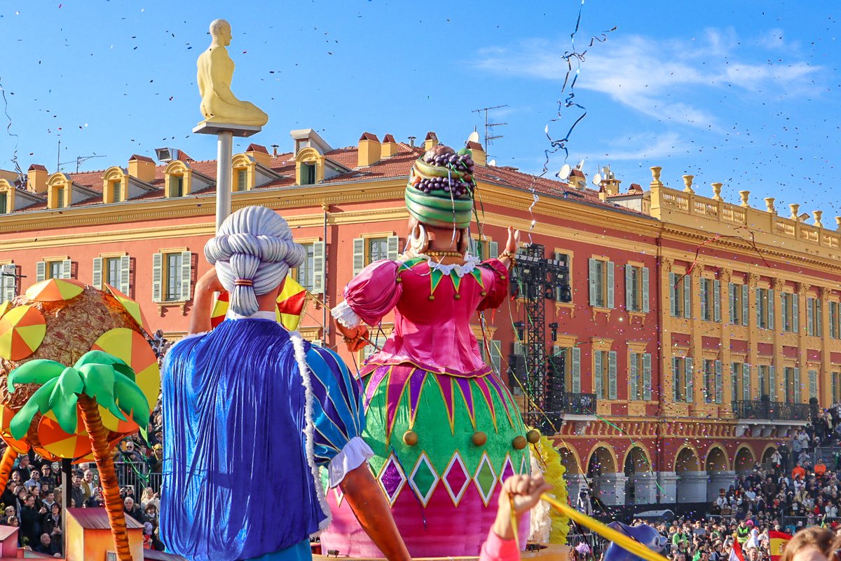summerhotels_'s tweet photo. Saviez-vous que chaque année, le #CarnavaldeNice réunit une foule joyeuse de 200 000 personnes pendant les 15 jours de festivité, toutes souriantes et prêtes à faire la fête ? 🥳 Rejoignez l'énergie positive en séjournant chez nous :
👉 https://t.co/Ta380cvSMJ

#Cotedazurfrance https://t.co/aTlH9a8diC