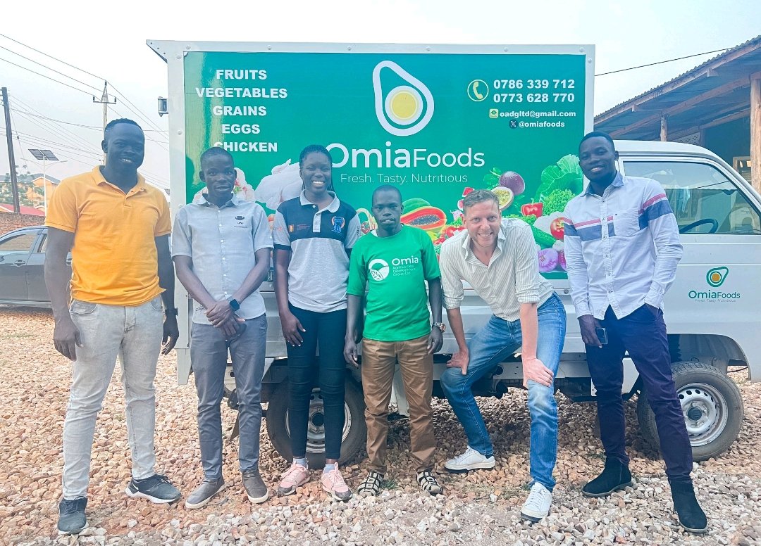 At our Arua head offices, we had the pleasure of hosting Bram Willem van den Bosch, CEO of @Emata_UG.

@Emata_UG, a Ugandan FinTech company, utilizes AI-powered credit scoring to provide affordable loans to farmers. The visit centered on strategizing ways to enhance access to