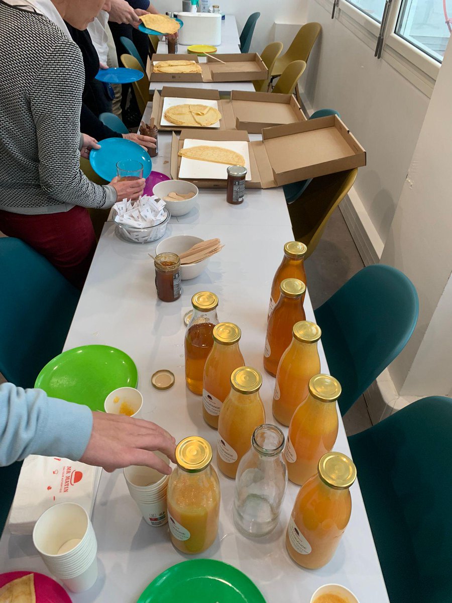 🥞🎉 Last week, at Systran, we celebrated Chandeleur in style! 🎉🥞

With a cozy atmosphere and plates full of delicious crepes, we honored this delightful tradition. A big thank you to everyone who helped make this day so special!

#Chandeleur #Systran #TeamSpirit #Crepe