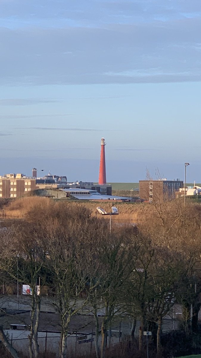 deelstralex's tweet photo. De lente begint in Den Helder https://t.co/kkpIHefTnX