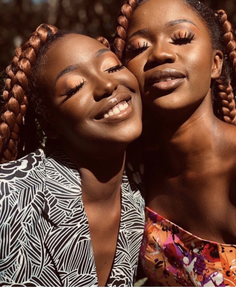 LynneKayennestu's tweet photo. LKS has always been about telling Malawian stories with pride, sharing our vibrant culture &amp; heritage using fashion as a vehicle to change narratives.This was my WHY when I started on my kitchen table! As a collective, we’ve grown and our hope is to continue to serve with love🌺 https://t.co/fRKKgXuopm