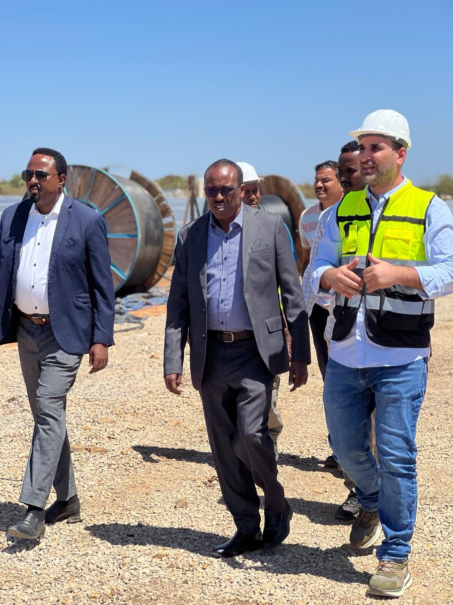 Thrilled to welcome the #SWS State Minister of Energy to our solar power plant site in #Baidoa! 🌞 His visit ahead of the commissioning is a testament to our commitment to #sustainableenergy. Exciting times as we gear up to illuminate the future! Thanks for your support💡