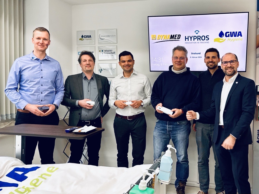 '#Digitalisierung im #Krankenhaus 🏥 ist Teamsport' war die Überschrift beim Besuch von #DYNAMED und #Hypros am Freitag in #Stralsund.

Wir freuen uns auf die weitere Zusammenarbeit im Sinne der Arbeitserleichterung und #Patientensicherheit. 
Made in Germany. 
#SmartHospital