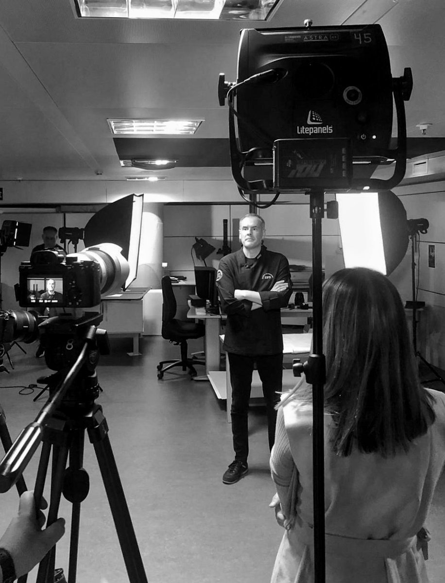 sfs_forensics's tweet photo. Making of del trabajo realizado en la @BNE_biblioteca con @s_boadas @isabelojedam y @ProlopeUab 🎥

@HeuresisUab @science_ser https://t.co/55EMjUpAT3