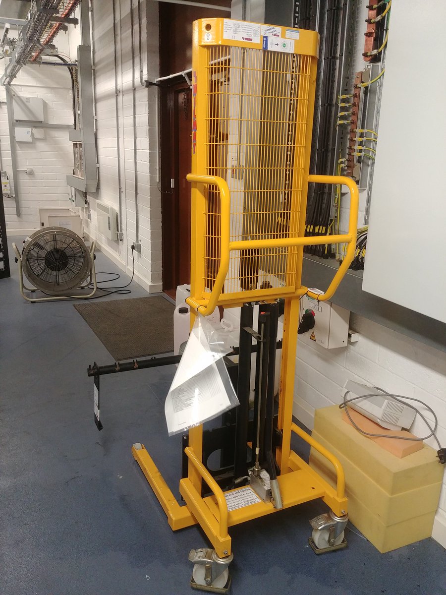ActionHandling's tweet photo. 🎉 **Exciting News: Secured Servicing Contract for Another Year! 🎉**
#ContractRenewal #ServiceExcellence #Teamwork #UtilitiesSector #BroadcastingIndustry #UK #NorthernIreland #LiftingEquipment #PartnershipStrength https://t.co/kKf9u4fGrr