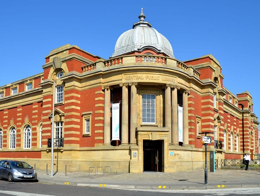 ReadNowWriteNow's tweet photo. Our #writeupnorth creative writing workshops for adults are now in full swing across Blackburn, Blackpool and Lancashire and I'm loving meeting lots of new writers and hearing their ideas for stories. Here we are at Blackpool Central library. #lovewhatyoudo #blackpoolrocks https://t.co/oqXxTUhHzm