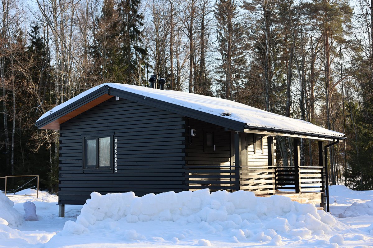 Len_Stroy_Dom's tweet image. Фото еще одного объекта который мы строили в д. &quot;Четверяково&quot;, Приозерский р-н. Это брусовой домик по проекту «Рощино» в брутальном черном цвете.  Основа 6х6 м и терраса 6х2 м, дом был сдан в комплектации &quot;Под ключ&quot;.
#брусовойдом #четверяково #рощино… lenstroydom.ru/house/karkas-h…