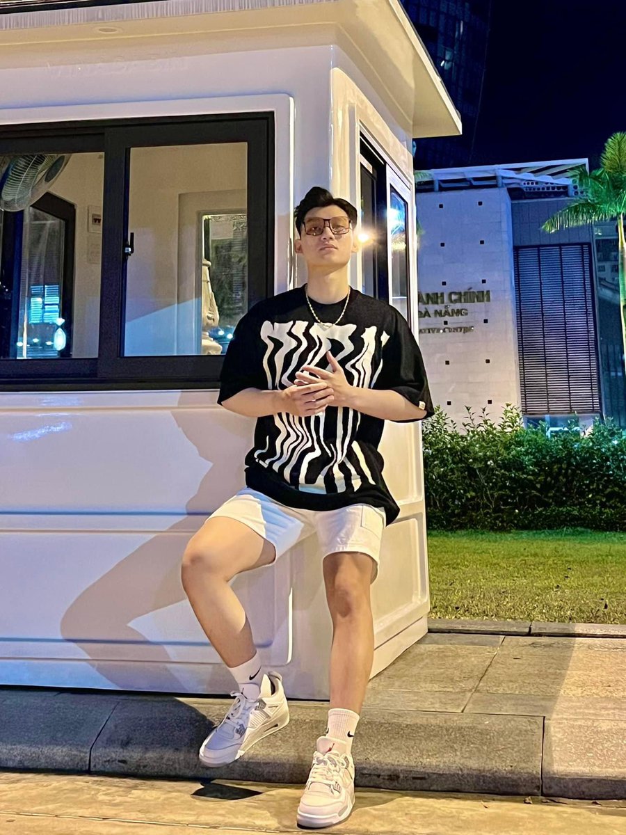 Thợ săn trai đẹp Đà Nẵng tweet media