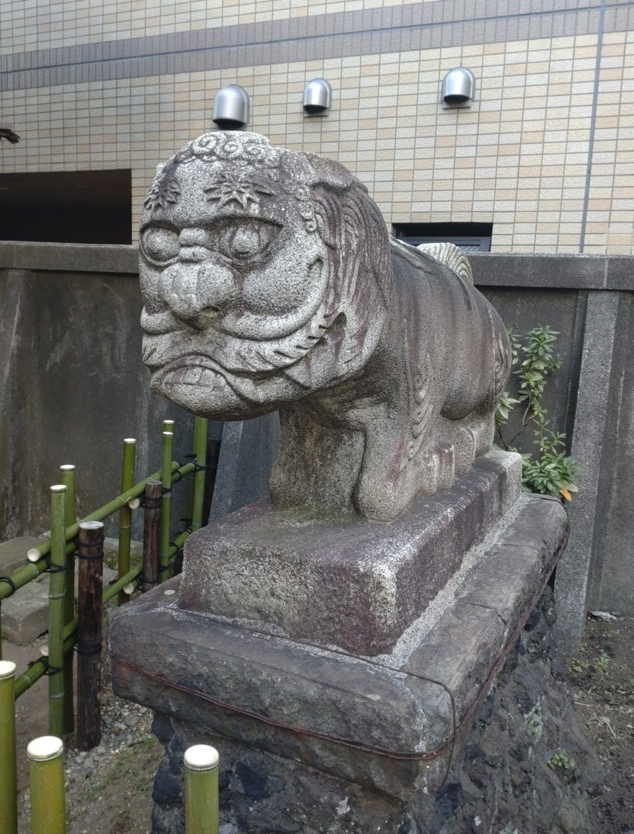 中国　玉石彫刻　犬刻　根付　紙鎮　置物　C　R7131E 狛件（こまくだん）とも呼ばれる不思議な石像が東京都港区・承教寺に