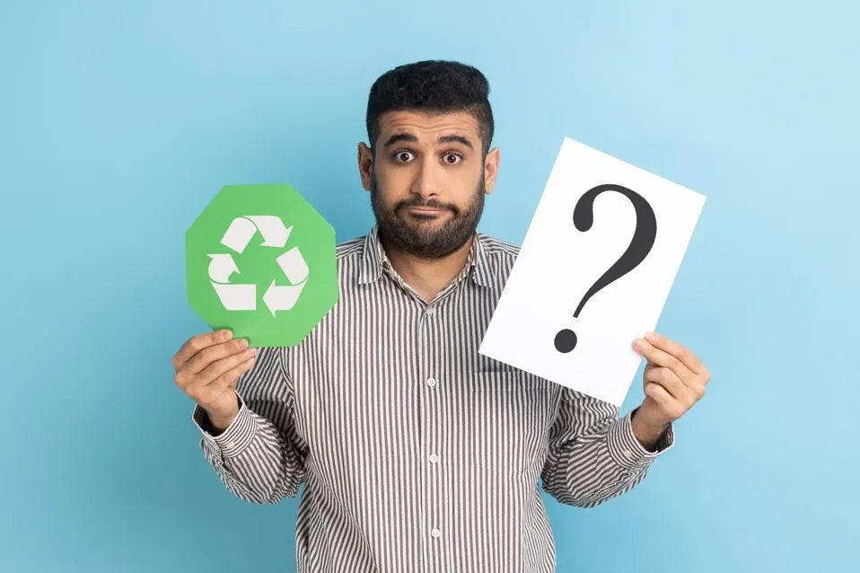'Any human being is more interested in a story that casts them as the hero, and not a faceless brand. So help your customer be a sustainability hero.' The secret to selling sustainability? Find out in this @Forbes article by @GreenSolitaire tinyurl.com/mty445fp