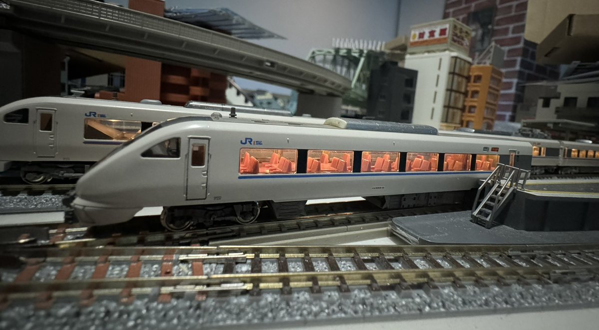 本日12時までセール！233系2000番台室内灯付き、TN化済 精密加工品