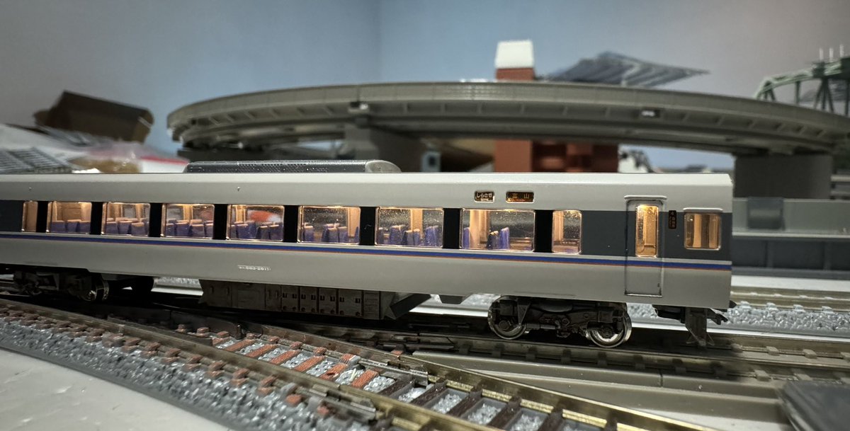 3000K-P15室内灯を装着したお客様の683系2000番台しらさぎをご紹介し