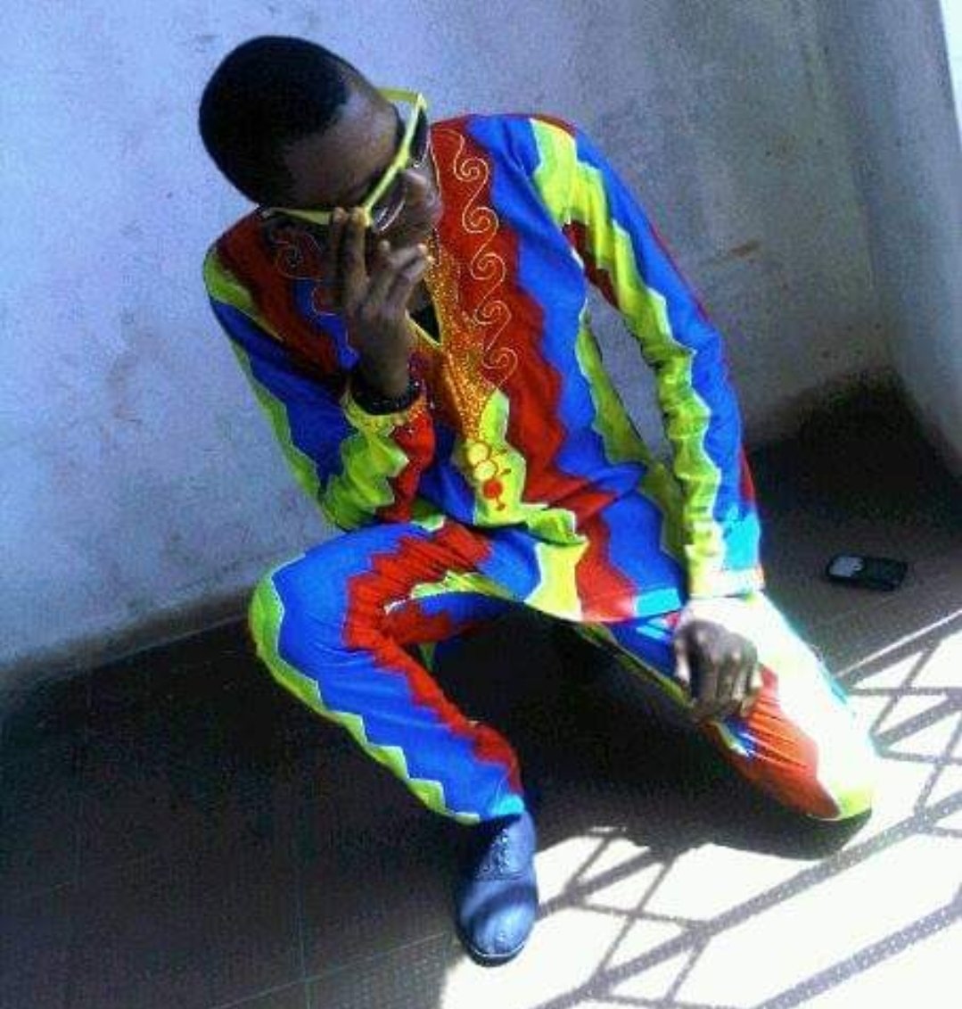 DanielRegha's tweet photo. Modelling would've been easy for me though, I sabi pose...😃

Throwbacks.... https://t.co/Lc2FMzDBP6
