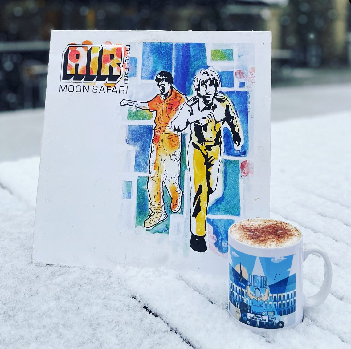 🌕 Air - Moon Safari is in our top 3 records ever and they're coming to @ThePieceHall on 26 June. A sublime booking to add to the already immense line up for summer 2024 💥 'Living the Dream.' 🔝🎶☕️🍪✌️🍺🍷🙏❄️