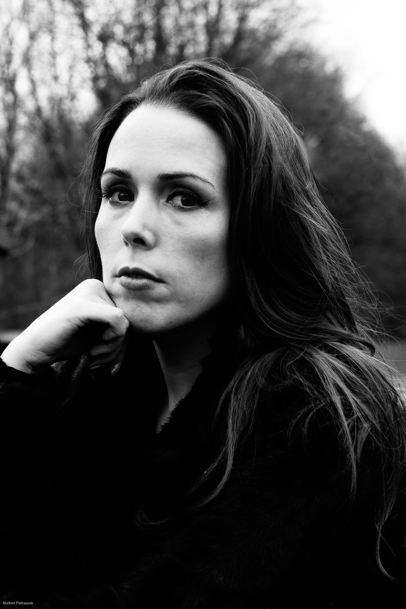 FrancescaLWhite's tweet photo. My recent photoshoot with @PietraszekPhoto #NorbertPietraszek #photoshoot #photography #portfolio #modelling  #actress https://t.co/l728odb2kl