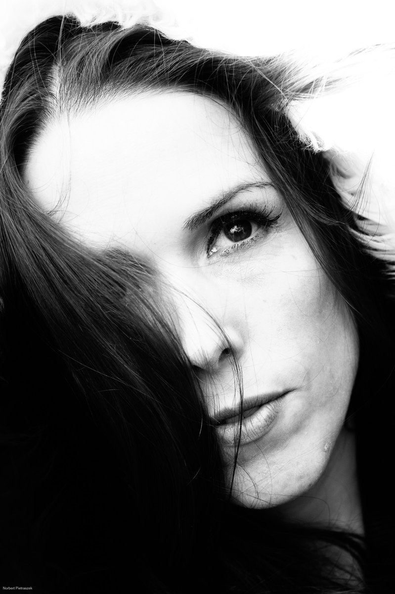 FrancescaLWhite's tweet photo. My recent photoshoot with @PietraszekPhoto #NorbertPietraszek #photoshoot #photography #portfolio #modelling  #actress https://t.co/l728odb2kl