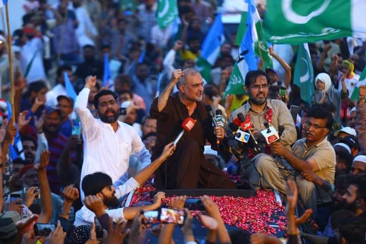 HarisAbdullah08's tweet photo. If one would ever rank the leadership of this country all the years round he'll be obliged to rank HafizNaeem on top;principled integrity manifested by him has a baffling impact on the desperate politics around,he is among the stalwarts who lead the nations!
#Respect_HafizNaeem https://t.co/HwVbynJF4x