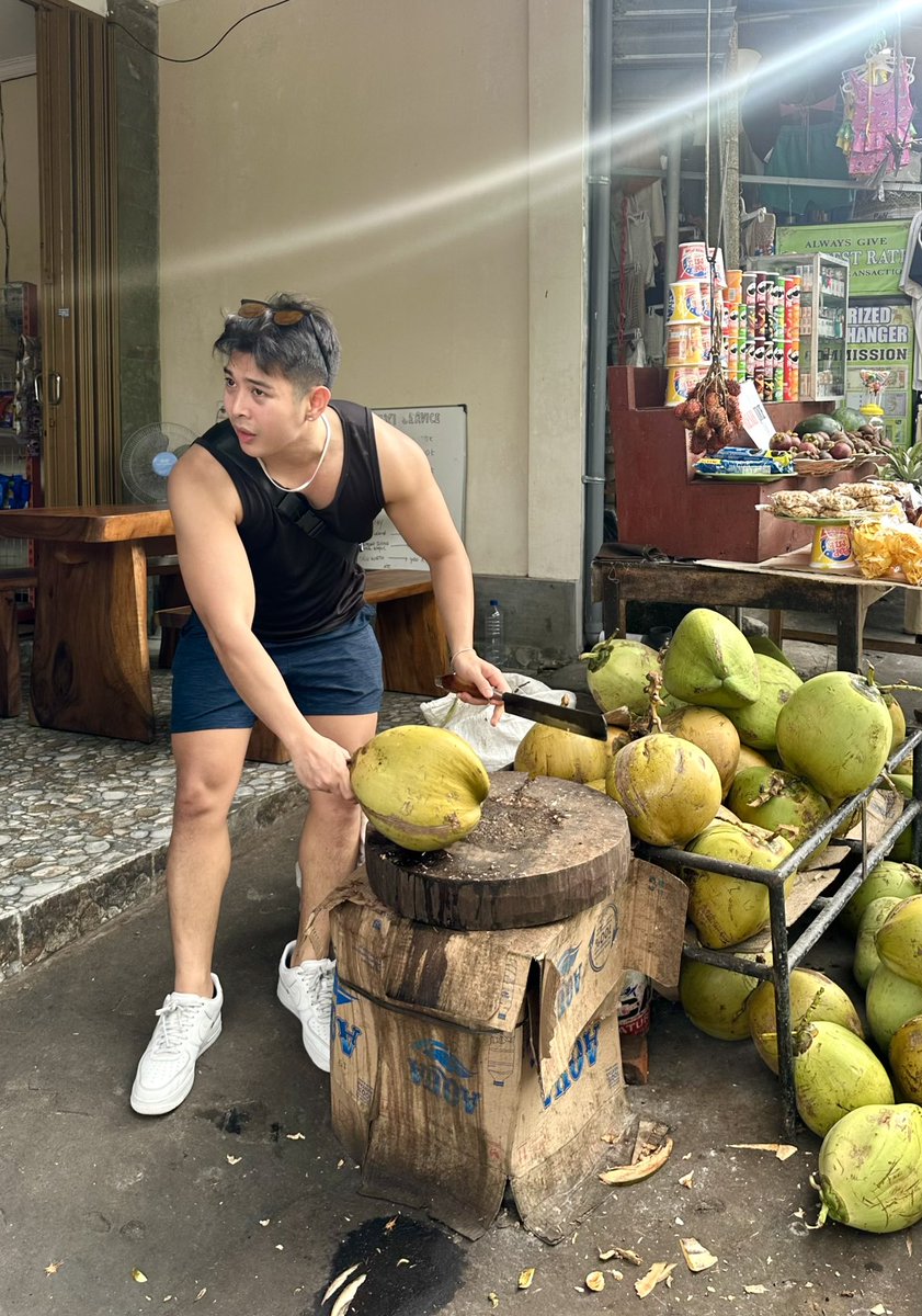 onlydansph's tweet photo. We selll juicy coconut! Please drop by to our stall for fresh BJ 😁 https://t.co/DWJsPqCMhi
