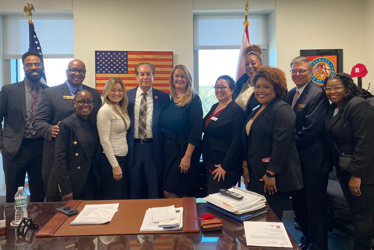 SenTom_wright's tweet photo. Wonderful to meet with the leaders of Children's Home Society. We reviewed the positive work and services being done at Campbell Middle School. We hope to make that school the 20th Community Partnership School in Florida. Great things to come! https://t.co/YmDE9In82u