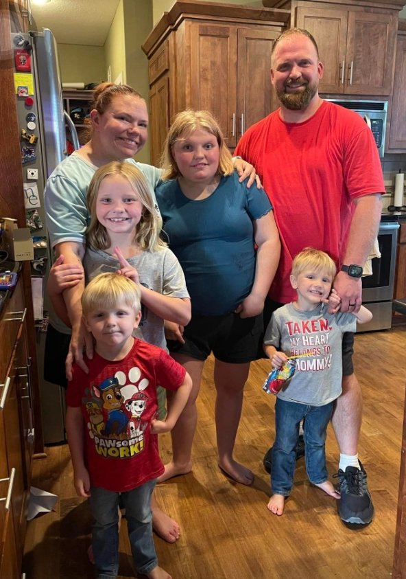 andy_fazel's tweet image. Hey everyone! Just wanted to take a moment to appreciate how amazing family is. Let's make sure to show them some extra love and appreciation today and every day 💕 #familylove #grateful #blessed #familyforever