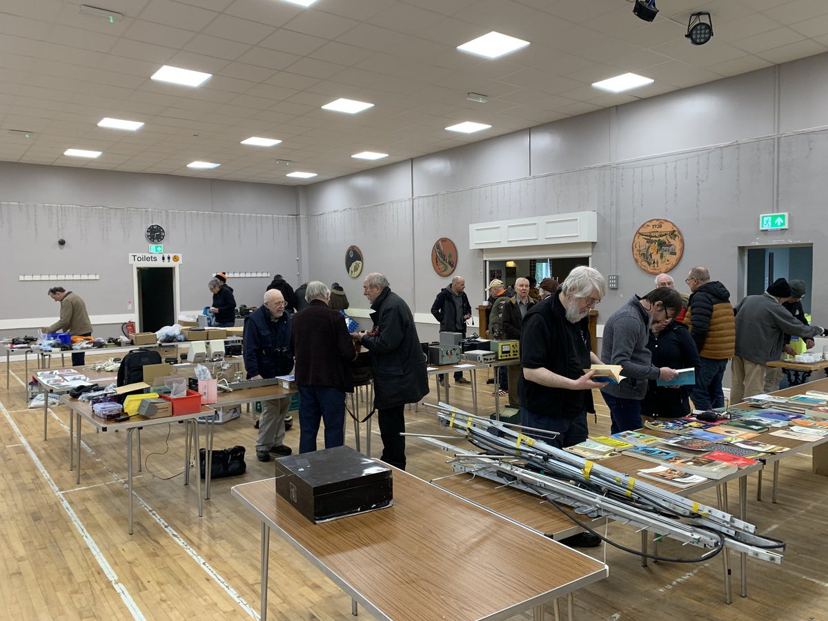 Delighted with turn out at Denby Dale amateur radio club last Saturday . 50 visitors over 2 hours got amazing bargains! Watch out for our next sale and Denby Dale pie hall event !