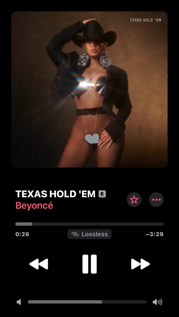 coviceaperry's tweet photo. @Beyonce went in with #TexasHoldEm she is the new queen of country music. @taylorswift13 &amp; @reba somewhere plotting as we speak! Lol, The Dixie Chicks knew be for all of us! Real Recognizes Real https://t.co/VjlyGnJz5C