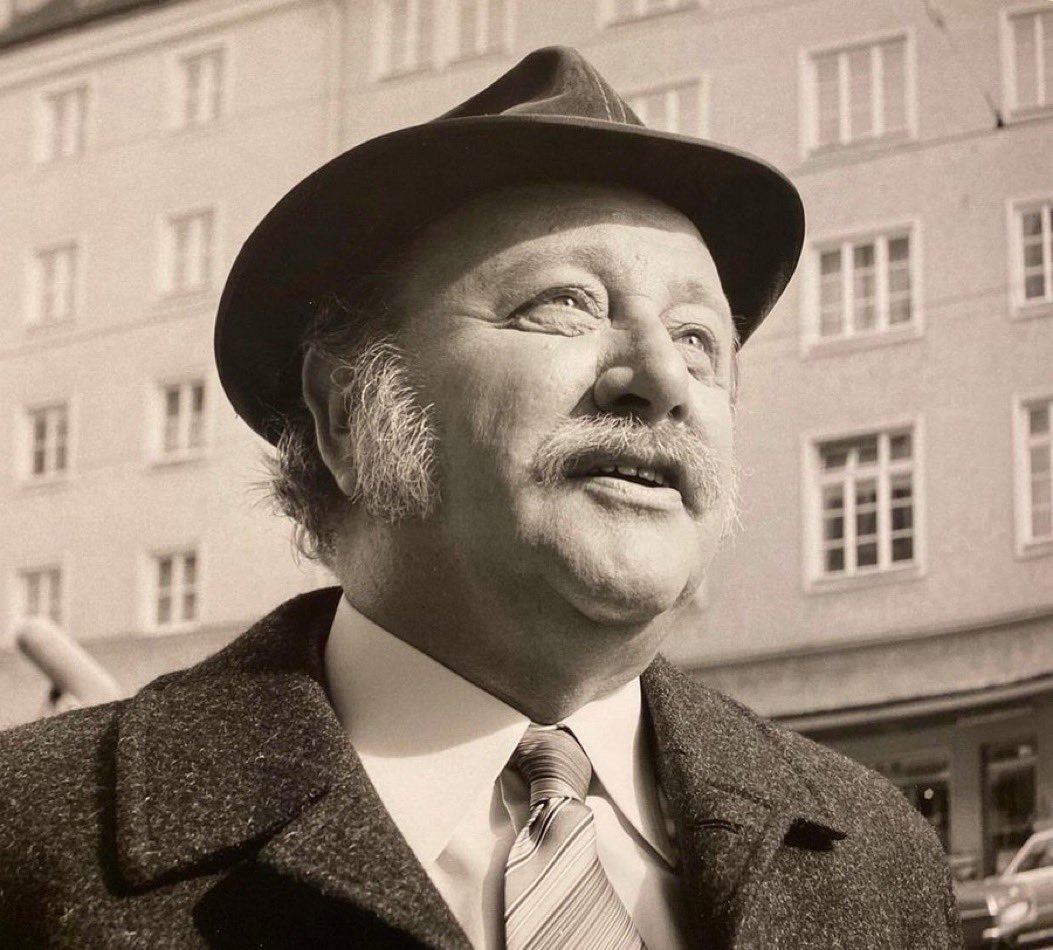 felix_bohr's tweet photo. „Am schlimmsten sind die, die glauben, sie können denken und können‘s nur halbert.“  

Gustl Bayrhammer als Meister Eder in „Pumuckl und die Katze“. Am 12. Februar 1922 wurde Gustl Bayrhammer in München geboren. https://t.co/66zPeoSnB8