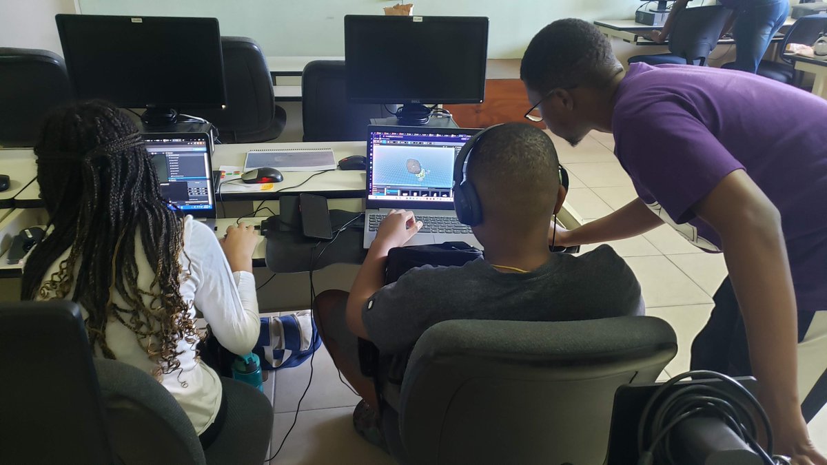 JesusOxford's tweet photo. TOMORROW: We're looking forward to hearing from the Jamaican students and @youthcandoit team behind #ProjectAmplify about their experiences of the ethical design and use of metaverse spaces. Come and join us from 2.30pm in the Digital Hub to learn more 👇
https://t.co/gPLzUYfQj0 https://t.co/nv9334imWy