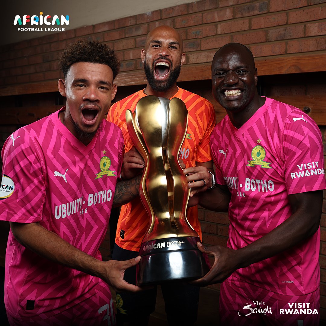 DiscoNicholas's tweet photo. "Open Net"
"80 KG"
"Onana"
"He will be a Bench Warmer"
"He must forget about his spot in Bafana Bafana"
Look at him. What are they saying now.?
#Ronza #RonwenWilliams #CaptainWilliams https://t.co/VlnUxSwTdx