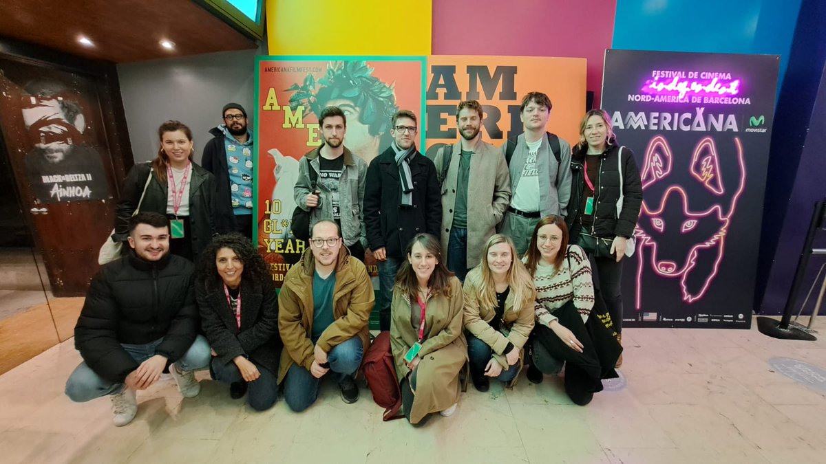 Casadelcine's tweet photo. ¿QUIERES SER JURADO DEL @Americana_FF ?
"El crítico de cine al desnudo: la crónica de festival"+ jurado del festival.Taller impartido por @VictorEsquirol 
📅26 feb. 4, 11, 18 mar.
⏲19h-21h
💯Festival American del 5-10 de marzo
💰125€ inlcuye acreditación
📧info@lacasadelcine.es https://t.co/O7U4fGMqNU