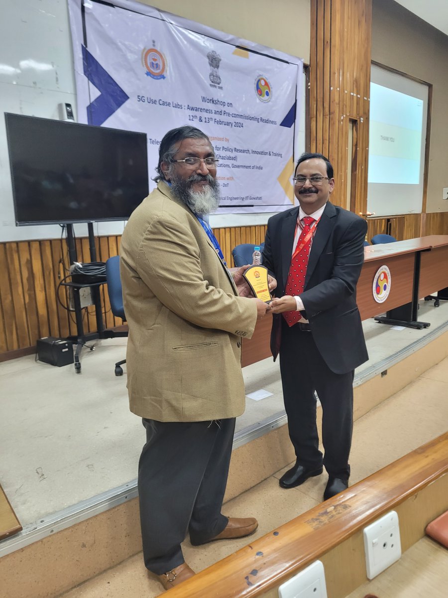 Sh. Chandrashekhar, CEWiT- IIT Madras took session on ‘5G test beds and their use' in the workshop on '5G Use Case Labs : Awareness and Pre-commissioning Readiness' held at IIT Guwahati. He shared experience of creating use cases on 5G using 5G Test beds.