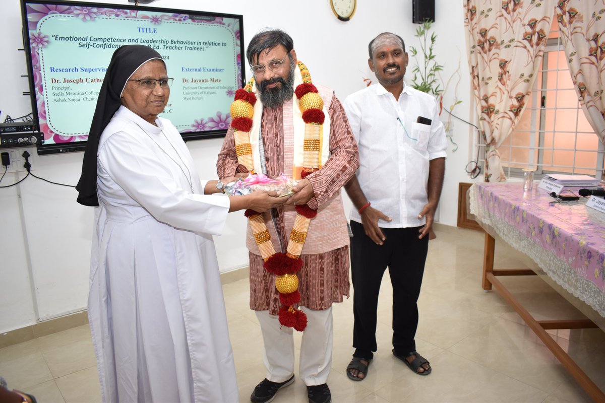 The Research degree was awarded to Dr. Mrs. C. Bagyalakshmi, Assistant Prof. of Tamil, after her successful completion of Ph.D. Viva-voce Examination.
#stellamatutinacollegeofeducation #stellamatutinacollege #StellaMatutina #smcedn #phd #vivavoce1 #phd2024