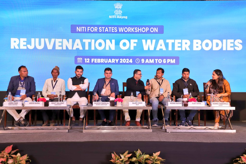 NITIAayog's tweet photo. The 3rd Session of ‘Rejuvenation of Water Bodies’ Workshop organised by NITI Aayog’s #StateSupportMission as a part of #NITIStateWorkshop Series saw presentations from DMs from  districts of Rajgarh, Chhatarpur have successfully rejuvenated water bodies under #NITIAayog - @ATEChandrafdn collaboration. It also featured deliberations with villagers and Panchayat representatives on water conservation and rejuvenating of water bodies.

#AmritSarovar #JalShakti #WaterConservation #NITIforStates #SSM #WorkingWithStates #NITIStateWorkshopSeries