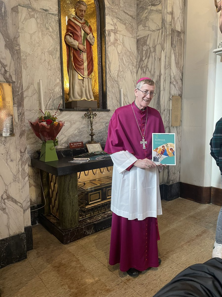 Wonderful morning at Whitefriar Street Church, where @BishopDNulty blessed rings of engaged couples and launched the new @ACCORD_Ireland Marriage Preparation Course! #saintvalentine @Carmelites_ie @dublindiocese @KANDLEi