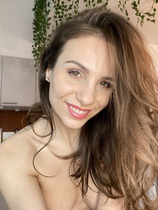 I uploaded so much 🔥content for the hole next month 😍 ➡️https://t.co/lqxDaKRHtg Take a look babe! https://t<a href="/tag/throwback"class="tags"><span>#throwback</span></a><a href="/tag/singapur"class="tags"><span>#singapur</span></a>