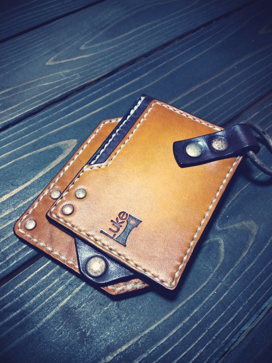 leather_luke's tweet photo. こだわりの #ハンドメイド #レザー
各社 #スマートフォン 対応アクセサリー等を販売

orizontas03カスタムメイド
パスケース

#パスケース
#passcase
#カードケース
#cardcase https://t.co/JiiIrh6Yg0