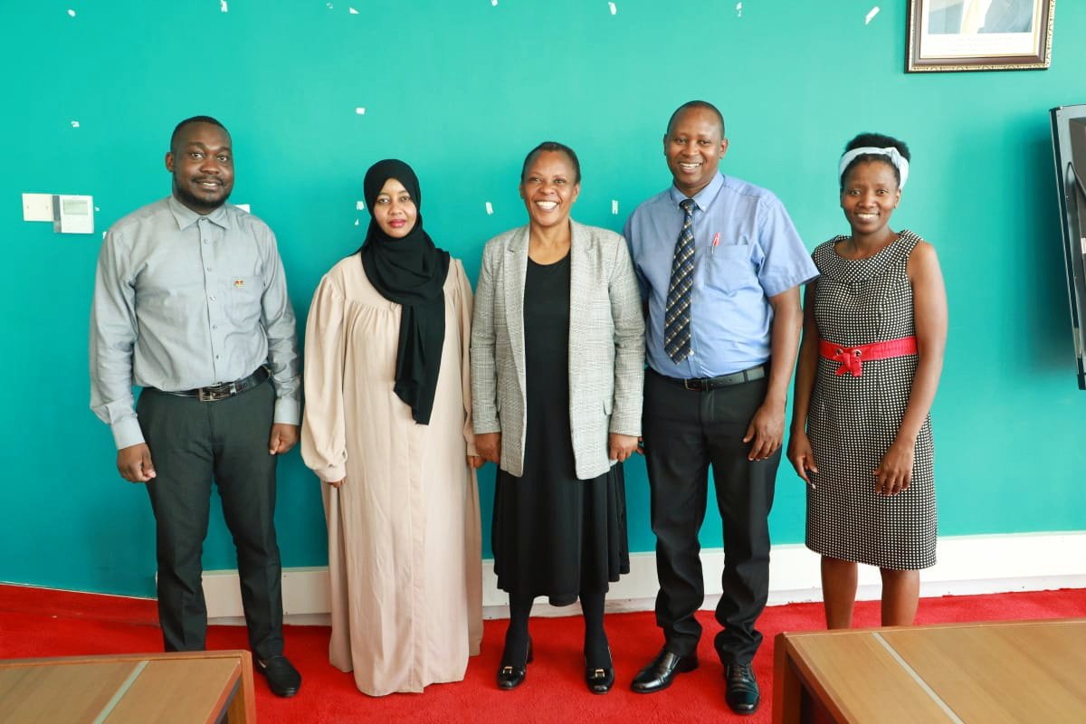 AukaYamo_'s tweet photo. PROPOSED UPCOMING SUMMIT FOCUSING ON SOCIAL CULTURAL IDENTITY CRISIS IN MT KENYA.
1/3.Today @Enterprisworld paid a courtesy call to @NCIC_Kenya to deliberate on a proposed upcoming summit #KelvinKiptum #SebastianHaller #Drogba #HighCourt #Burna #Arsenal #TheIDF #Karen #Eldoret https://t.co/zTJ9eVjws5
