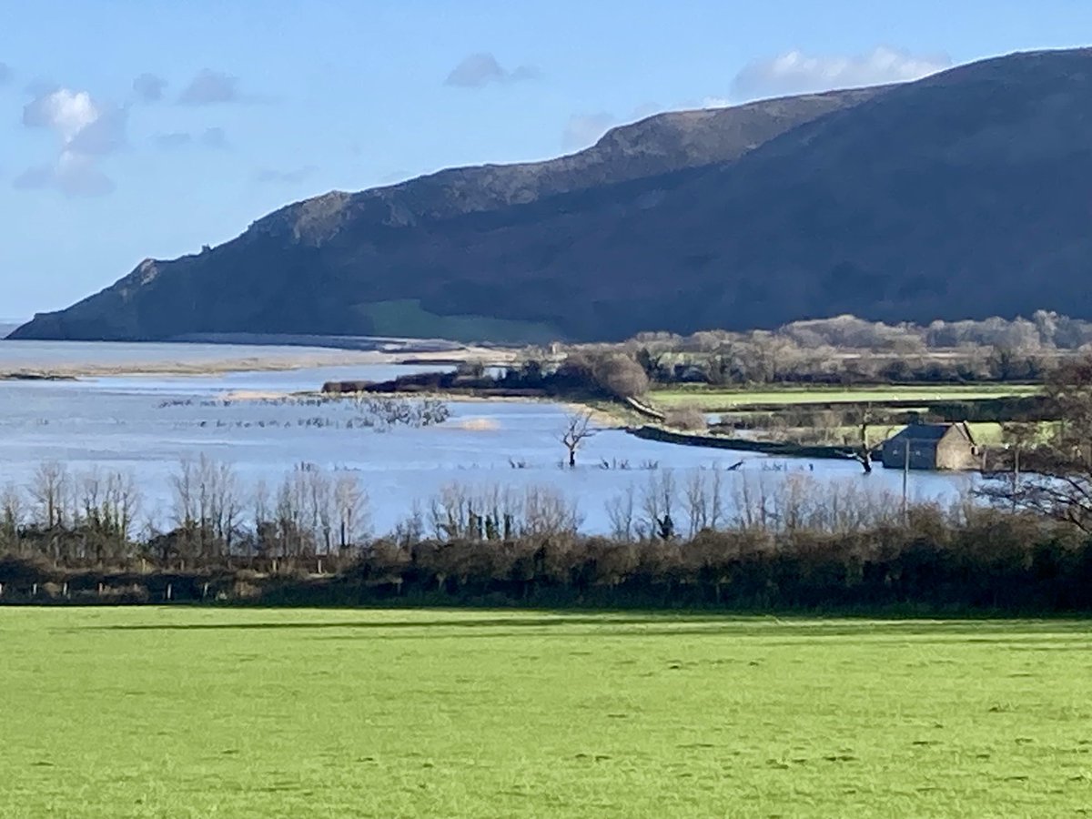 What a beautiful morning. ⁦<a href="/holnicoteNH/">Nigel Hester</a>⁩ ⁦@ShaunGDavey⁩ ⁦<a href="/SusanLocke7/">Susan Locke</a>⁩ ⁦<a href="/PostedInThePast/">#PostedInThePast | Helen Baggott</a>⁩ ⁦<a href="/visitexmoor/">Visit Exmoor</a>⁩ ⁦@TraceyGemmell17⁩ ⁦<a href="/DiscoverPorlock/">Discover Porlock</a>⁩ ⁦<a href="/ExmoorAdventure/">Exmoor Adventures</a>⁩ ⁦@ExmoorwithJack⁩ ⁦<a href="/dunsterofficial/">Discover Dunster 🇺🇦</a>⁩