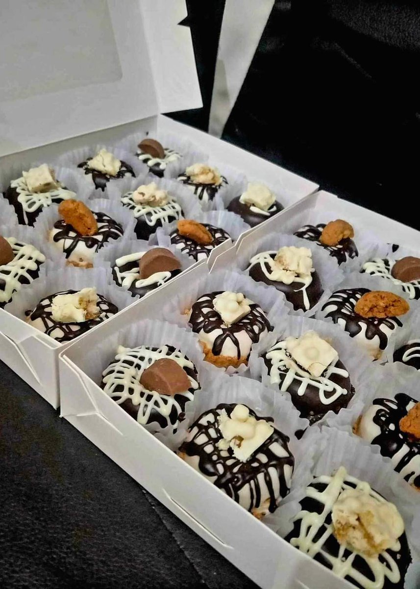 Join The Club (@jtc_official) on Twitter photo Days away and we can't help but feel the "kilig".
We are absolutely smitten with these delightful donuts! Salamat sa early pa-Valentine's Day <a href="/chipchapssnacks/">Chip Chap's</a>
Swerte naman ng mga taga Cupang, Muntinlupa, Hoping to see your shops near us soon. 😍
#ValentinesDay2024
#ChipChaps Days away and we can't help but feel the "kilig".
We are absolutely smitten with these delightful donuts! Salamat sa early pa-Valentine's Day <a href="/chipchapssnacks/">Chip Chap's</a>
Swerte naman ng mga taga Cupang, Muntinlupa, Hoping to see your shops near us soon. 😍
#ValentinesDay2024
#ChipChaps