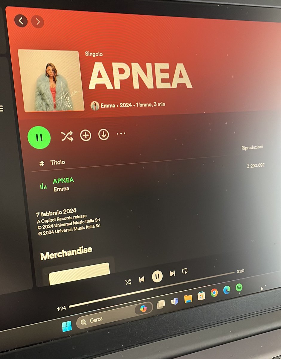 Gran_Secchiello's tweet photo. @dentroevortice Una cazzo di HIT sia il pezzo che LEI! https://t.co/dGIKLkNefV
