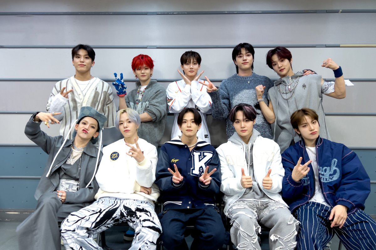 #CDTVライブライブ
今夜も激アツLIVEをお届け♪
本番直前ショットで実況中だよ📸

このあとは
人気急上昇中のグローバルボーイズグループ
#TREASURE が番組初登場！！

今回は「B.O.M.B -JP Ver.-」を
フルサイズで世界初披露🤩✨

#CDTV
#TBS