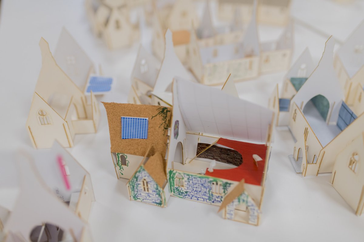 Design West tweet media