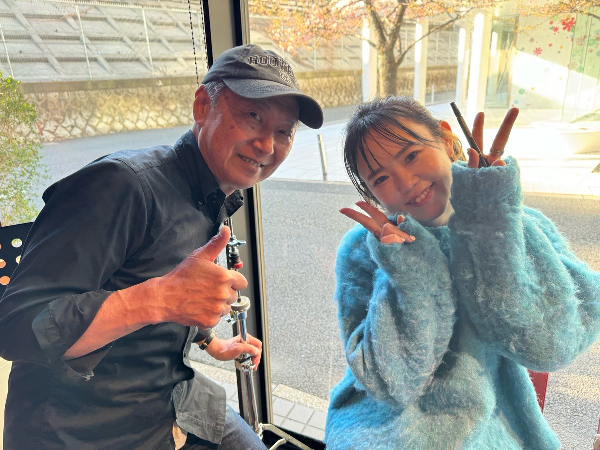 Nejibana_love's tweet photo. #2024年2月12日 : #北参道 _02
#記念写真📸🎤🎼💐
『 #Talented #Artist Vol.2 』
#松岡里果 さん🪈#そよなほまれ さん🎹
#門西恋 さん #南紗椰 さん🎹
#高田慶二 さん🎸 #りかちゃん🐱🍎🌻
#GRAPES #KITASANDO
#2024年 #辰年🐉 https://t.co/zdjLb39Rtb
