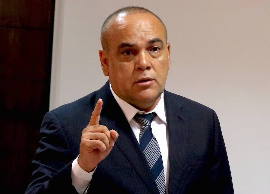 delpynews's tweet photo. ▶️MAÑAMI | 🤐
😬Senador impulsa ley antinepotismo, pero...
Amiga de la hija de Bachi Núñez, gana G. 6 millones en el Senado desde julio del 2023.
👀María Clara Florentín Pino, brinda "servicios profesionales" en el despacho del senador Núñez, pero también sería "secretaria" del club 12 de Junio de Villa Hayes, presidida por Sol Núñez, hija del senador colorado.
Vía: ABC Color.