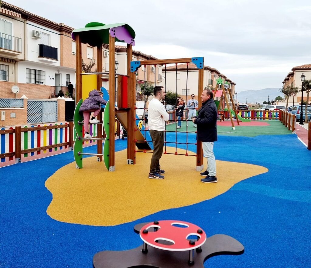 aytocullarvega's tweet photo. Cúllar Vega estrena un nuevo parque infantil en la calle Aben Arabi
https://t.co/e42FZ2eROy
#CúllarVegaInforma https://t.co/W5ep0tZBdE