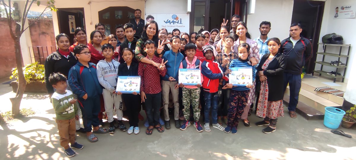 VaaniDCF's tweet image. Exciting News! #VAANI is thrilled to announce the expansion of our STEM program in Guwahati Sadhan Center, Assam! 📷Thanks to our amazing technical partner, #Stemlabs, and the generous support from our philanthropic partner, #ThomsonReuters. #VAANIExpansion  #WalkWithVAANI