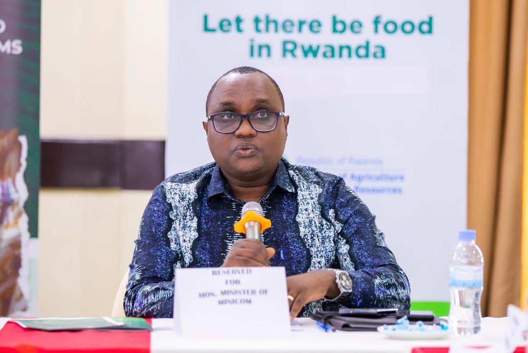 GagaUwera's tweet photo. #AgUpdatesRw
#Season2024B 

The 2nd Rwanda Agriculture Sector Workshop brought Rwandan leaders together to shape the future of the agriculture industry. 

#Agirite https://t.co/KQtRif5u3T