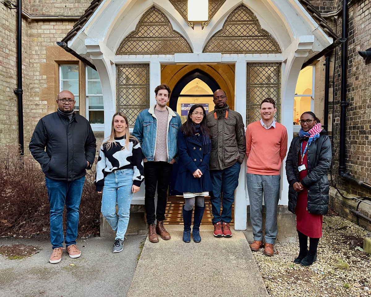 What a week! 🌟 We delved into the world of elephant conservation in Namibia, gaining valuable insights and fostering connections. Grateful for the opportunity to share our passion for ancient DNA through a workshop with our Namibian guests. 🐘🧬  <a href="/school_of_arch/">Oxford School of Archaeology</a> <a href="/Africa_Oxford/">AfOx</a>