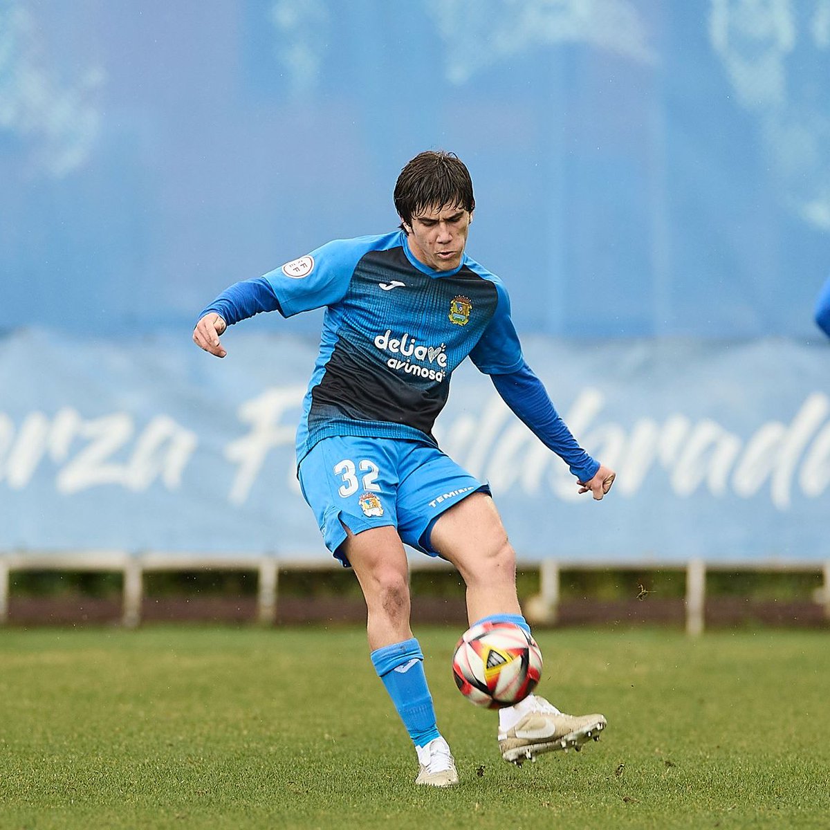 Aunque pareció que llevaba 15 años en la categoría, ayer debutó en <a href="/Primera_RFEF/">Primera Federación Versus e-Learning</a> nuestro canterano Samu. 𝗣𝗔𝗥𝗧𝗜𝗗𝗔𝗭𝗢 👏